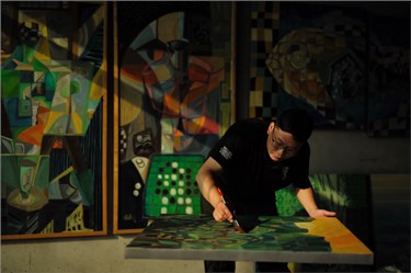 Họa sĩ Vũ Tuấn Việt và cuộc chơi với hội họa Lập thể